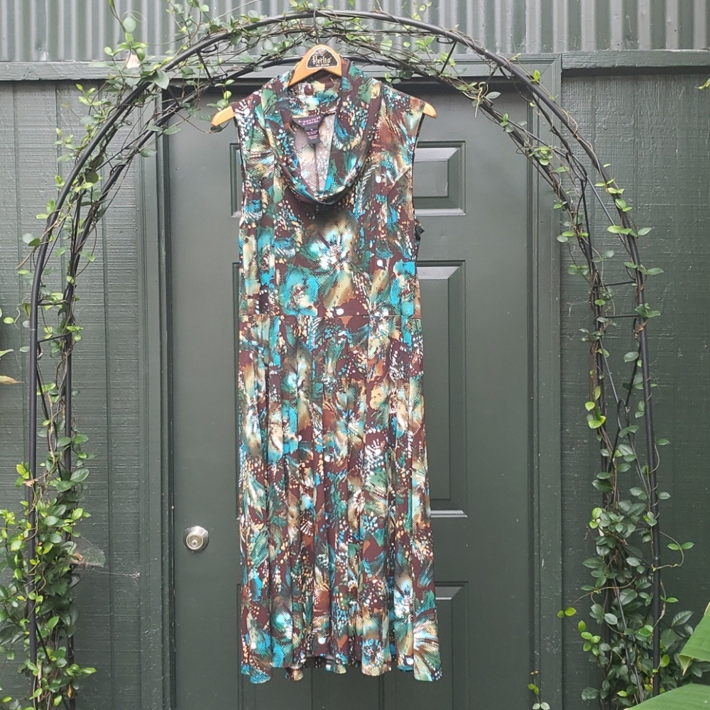Perfect Summer Dress Sz 16 Sleeveless Cowl Neck